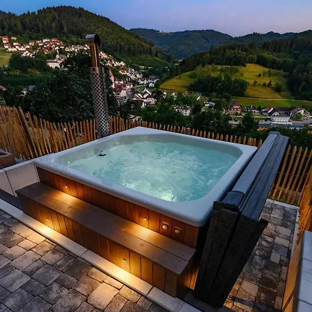 Ottenhoefen - Sauna | Hot Tub בית נופש